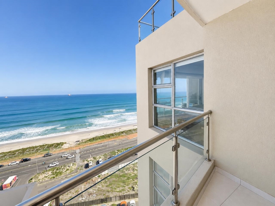 4 Bedroom Property for Sale in Beachfront Western Cape